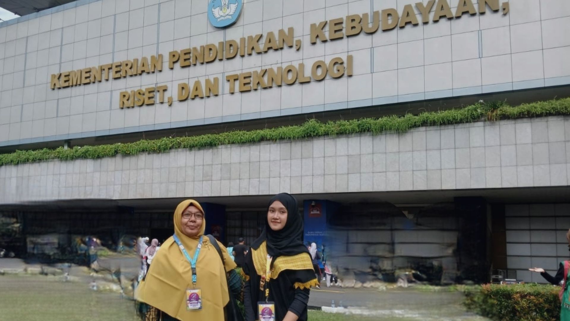 Mengikuti Lomba Menulis CERPEN Kemendikbudristek